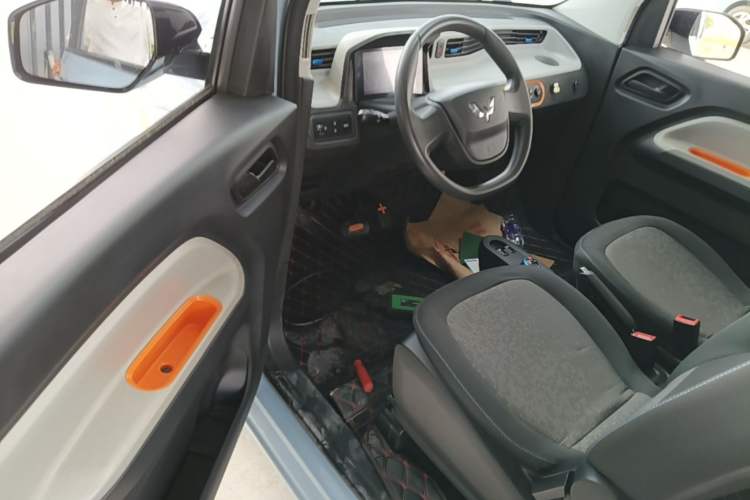 Used Wuling Hongguang MINIEV 2020 Enjoyment Model Lithium Iron Phosphate Driver Seat