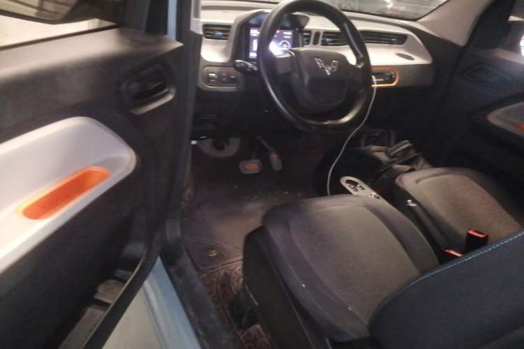 Used Wuling Hongguang MINIEV 2020 Enjoyment Model Lithium Iron Phosphate Driver Seat