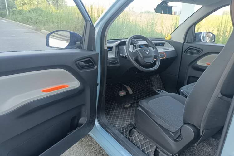 Used Wuling Hongguang MINIEV 2020 Enjoyment Model Lithium Iron Phosphate Driver Seat