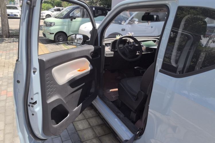 Used Wuling Hongguang MINIEV 2020 Lite Version Lithium Iron Phosphate Driver Seat