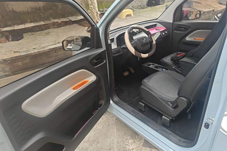 Used Wuling Hongguang MINIEV 2020 Enjoy Edition Lithium-Ion Battery Driver Seat