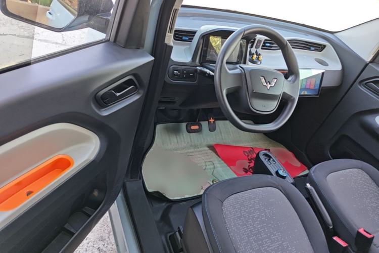 Used Wuling Hongguang MINIEV 2020 Enjoyment Model Lithium Iron Phosphate Driver Seat
