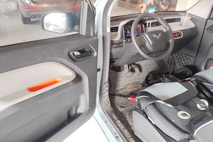 Used Wuling Hongguang MINIEV 2020 Lite Version Lithium Iron Phosphate Driver Seat