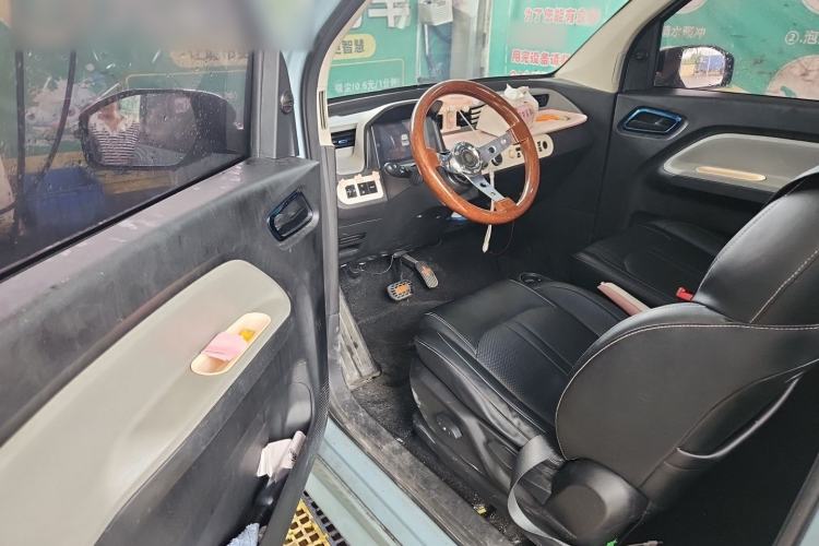 Used Wuling Hongguang MINIEV 2020 Lite Version Lithium Iron Phosphate Driver Seat