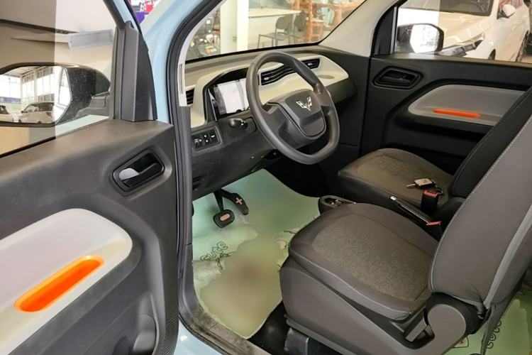 Used Wuling Hongguang MINIEV 2020 Enjoyment Model Lithium Iron Phosphate Driver Seat