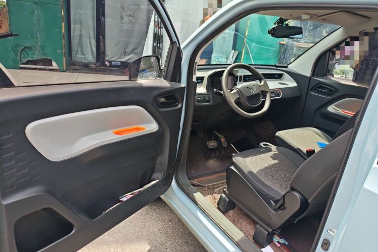 Used Wuling Hongguang MINIEV 2020 Zizai Version Lithium-NMC Driver Seat