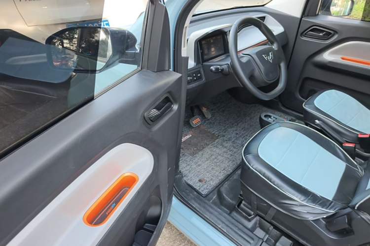 Used Wuling Hongguang MINIEV 2020 Freedom Version Lithium Iron Phosphate Driver Seat
