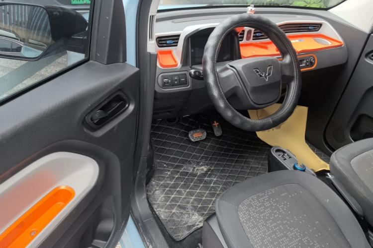 Used Wuling Hongguang MINIEV 2020 Zizai Version Lithium-NMC Driver Seat