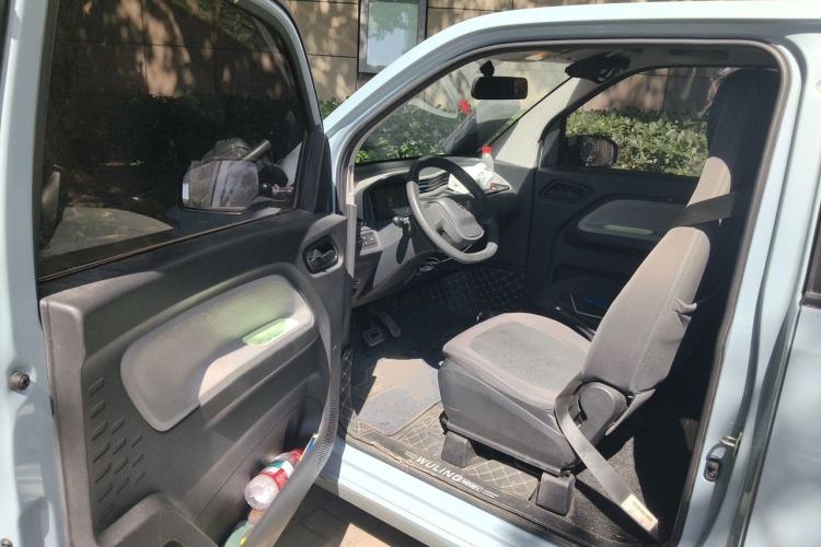 Used Wuling Hongguang MINIEV 2020 Freedom Version Lithium Iron Phosphate Driver Seat