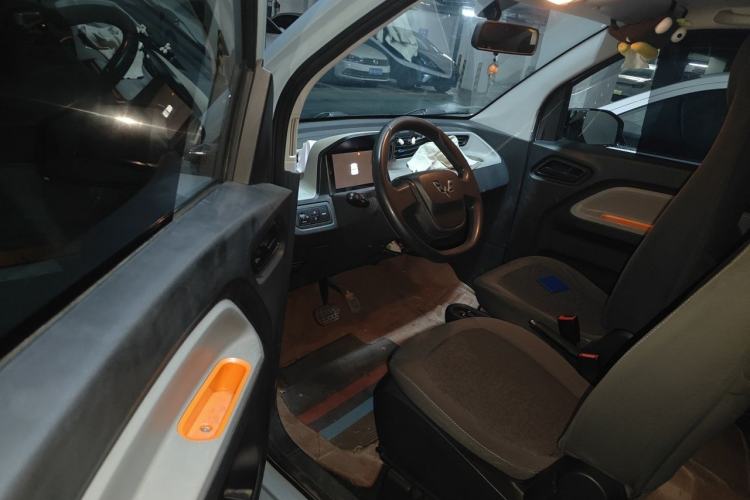 Used Wuling Hongguang MINIEV 2020 Zizai Version Lithium-NMC Driver Seat