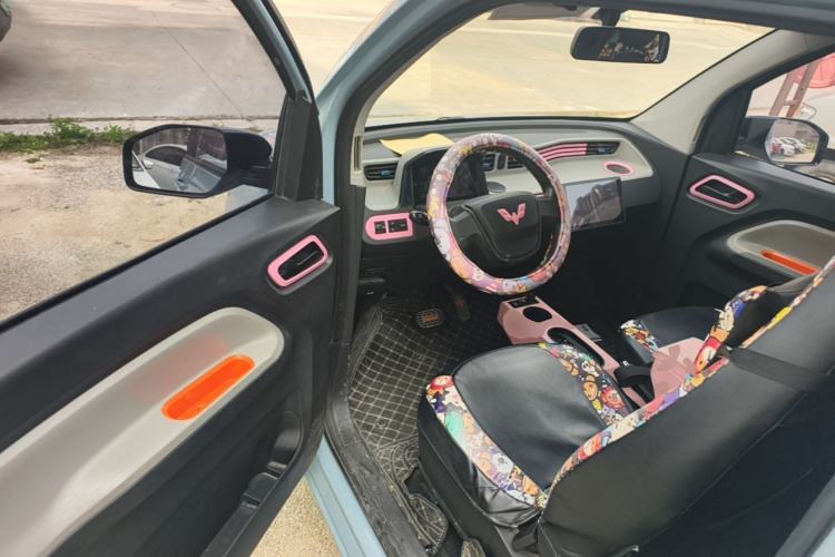 Used Wuling Hongguang MINIEV 2020 Freedom Version Lithium Iron Phosphate Driver Seat