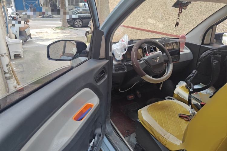 Used Wuling Hongguang MINIEV 2020 Enjoyment Model Lithium Iron Phosphate Driver Seat