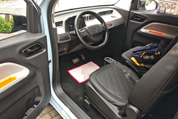 Used Wuling Hongguang MINIEV 2020 Easy Version Lithium-Ion Battery Driver Seat