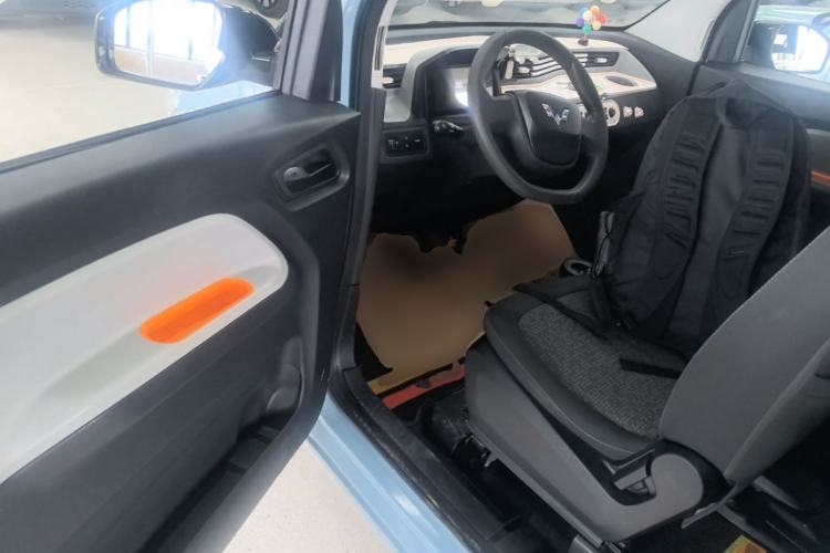 Used Wuling Hongguang MINIEV 2020 Freedom Version Lithium Iron Phosphate Driver Seat