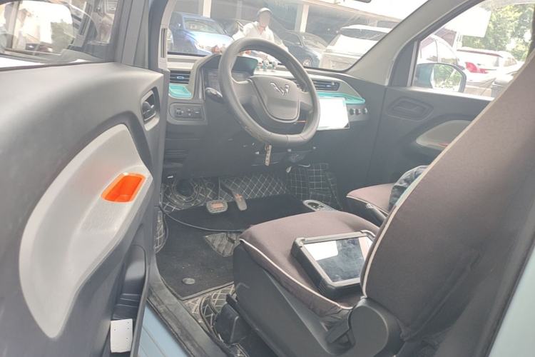 Used Wuling Hongguang MINIEV 2020 Freedom Version Lithium Iron Phosphate Driver Seat