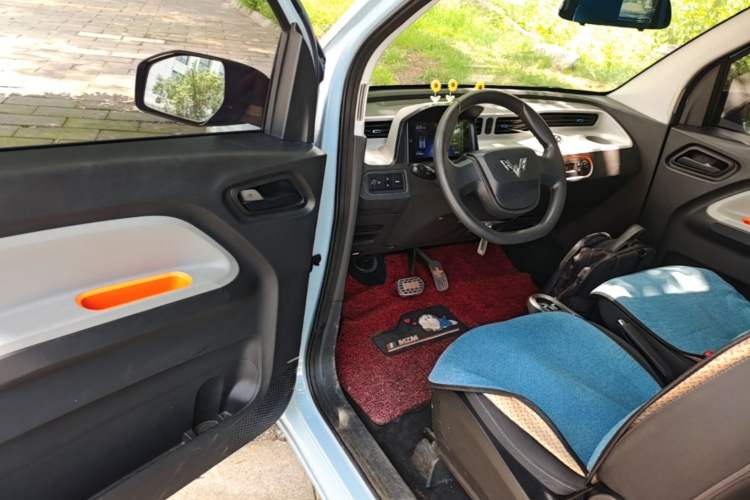 Used Wuling Hongguang MINIEV 2020 Enjoyment Model Lithium Iron Phosphate Driver Seat