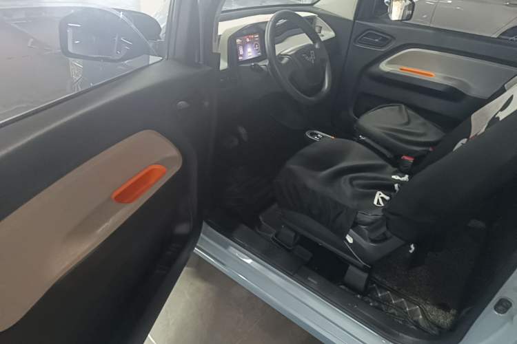 Used Wuling Hongguang MINIEV 2020 Zizai Version Lithium-NMC Driver Seat