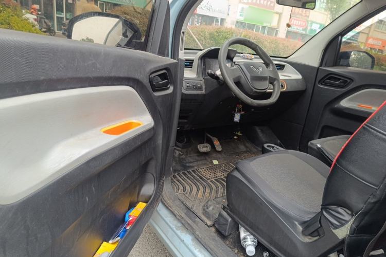 Used Wuling Hongguang MINIEV 2020 Zizai Version Lithium-NMC Driver Seat
