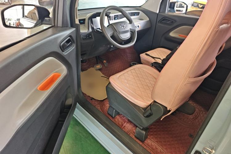 Used Wuling Hongguang MINIEV 2020 Freedom Version Lithium Iron Phosphate Driver Seat