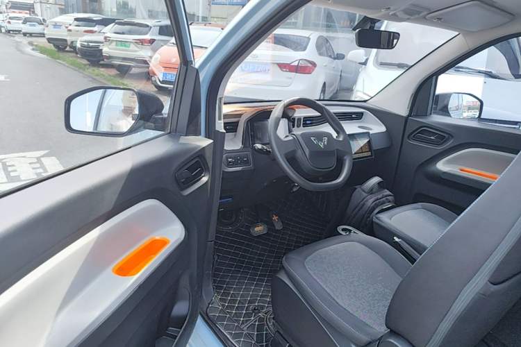 Used Wuling Hongguang MINIEV 2020 Enjoyment Model Lithium Iron Phosphate Driver Seat