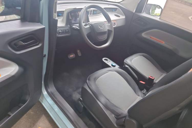 Used Wuling Hongguang MINIEV 2020 Enjoyment Model Lithium Iron Phosphate Driver Seat