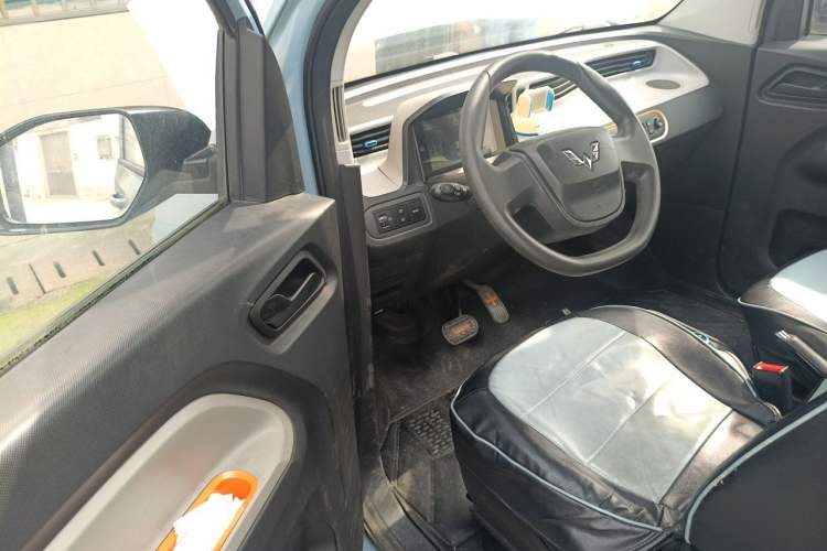 Used Wuling Hongguang MINIEV 2020 Enjoyment Model Lithium Iron Phosphate Driver Seat
