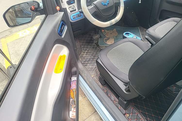Used Wuling Hongguang MINIEV 2020 Zizai Version Lithium-NMC Driver Seat