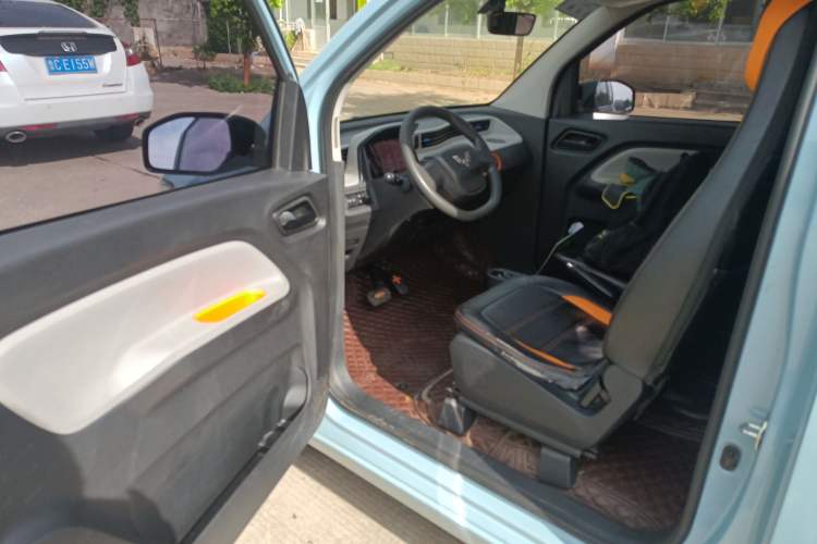 Used Wuling Hongguang MINIEV 2020 Freedom Version Lithium Iron Phosphate Driver Seat