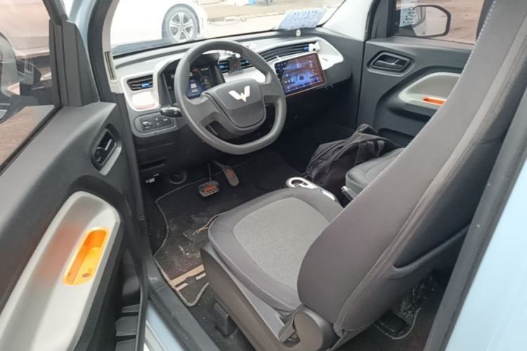 Used Wuling Hongguang MINIEV 2020 Freedom Version Lithium Iron Phosphate Driver Seat