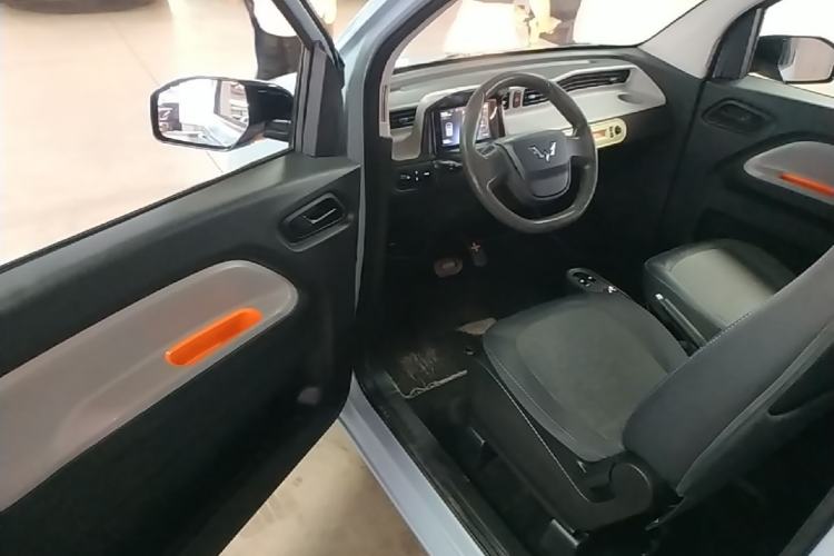 Used Wuling Hongguang MINIEV 2020 Freedom Version Lithium Iron Phosphate Driver Seat