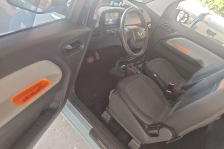 Used Wuling Hongguang MINIEV 2020 Enjoyment Model Lithium Iron Phosphate Driver Seat