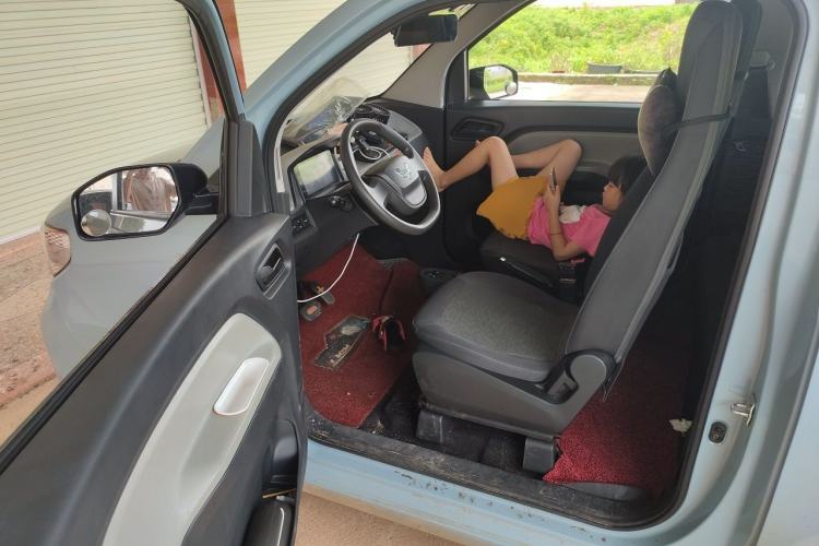 Used Wuling Hongguang MINIEV 2020 Enjoyment Model Lithium Iron Phosphate Driver Seat