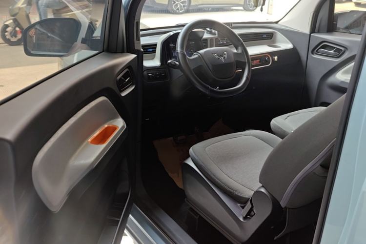 Used Wuling Hongguang MINIEV 2020 Enjoyment Model Lithium Iron Phosphate Driver Seat