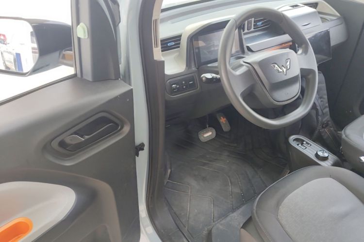 Used Wuling Hongguang MINIEV 2020 Enjoyment Model Lithium Iron Phosphate Driver Seat