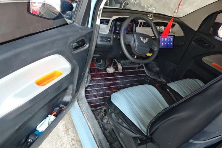 Used Wuling Hongguang MINIEV 2020 Freedom Version Lithium Iron Phosphate Driver Seat