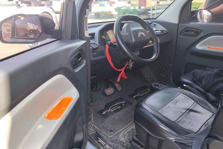 Used Wuling Hongguang MINIEV 2020 Easy Version Lithium-Ion Battery Driver Seat