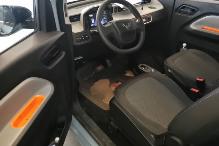 Used Wuling Hongguang MINIEV 2020 Enjoyment Model Lithium Iron Phosphate Driver Seat