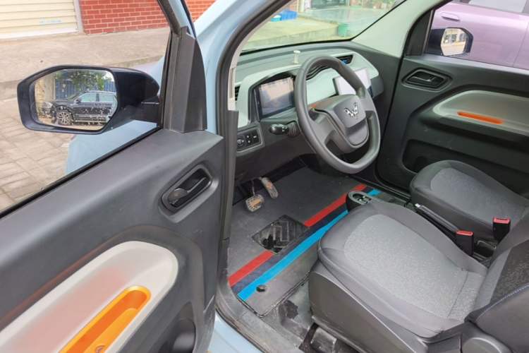 Used Wuling Hongguang MINIEV 2020 Freedom Version Lithium Iron Phosphate Driver Seat