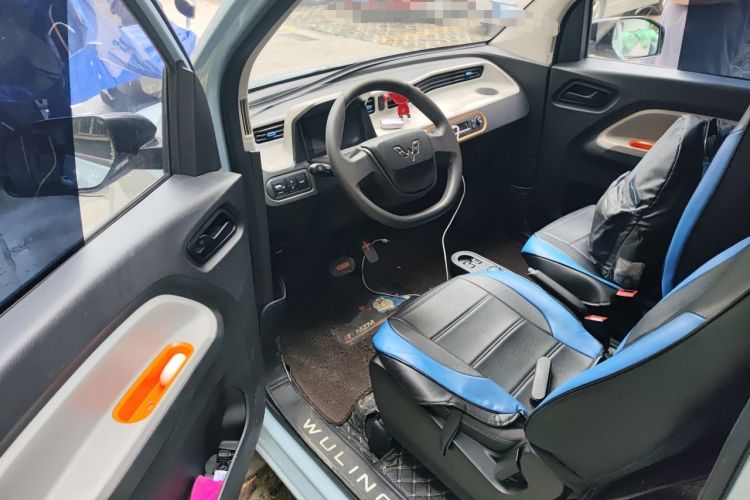 Used Wuling Hongguang MINIEV 2020 Zizai Version Lithium-NMC Driver Seat