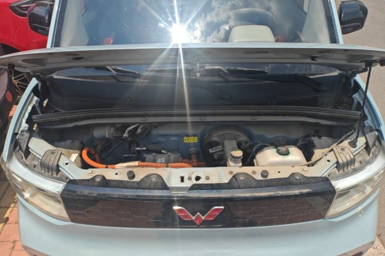 Used Wuling Hongguang MINIEV 2020 Zizai Version Lithium-NMC Engine Bay
