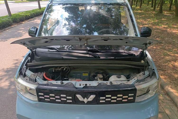 Used Wuling Hongguang MINIEV 2020 Freedom Version Lithium Iron Phosphate Engine Bay