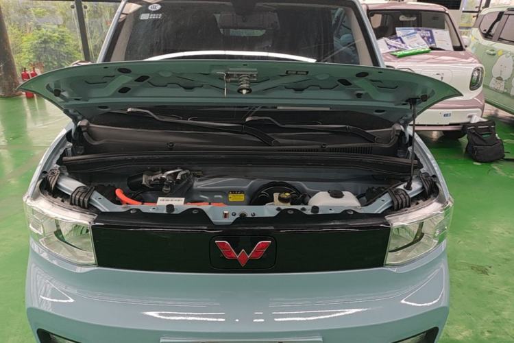 Used Wuling Hongguang MINIEV 2020 Freedom Version Lithium Iron Phosphate Engine Bay