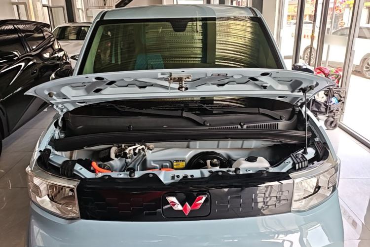 Used Wuling Hongguang MINIEV 2020 Freedom Version Lithium Iron Phosphate Engine Bay