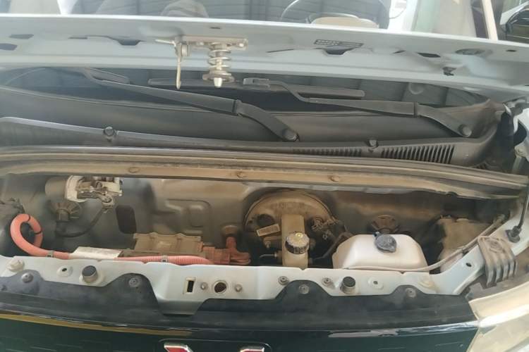 Used Wuling Hongguang MINIEV 2020 Easy Version Lithium-Ion Battery Engine Bay