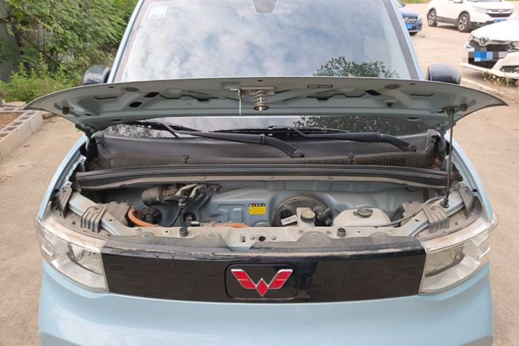 Used Wuling Hongguang MINIEV 2020 Freedom Version Lithium Iron Phosphate Engine Bay