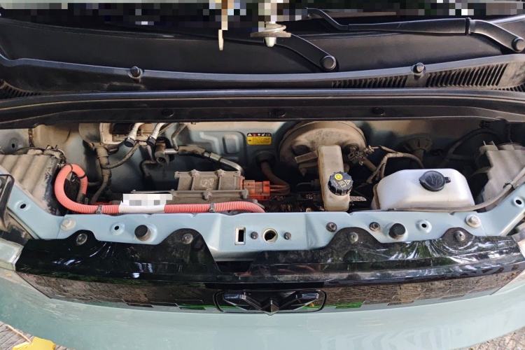 Used Wuling Hongguang MINIEV 2020 Freedom Version Lithium Iron Phosphate Engine Bay