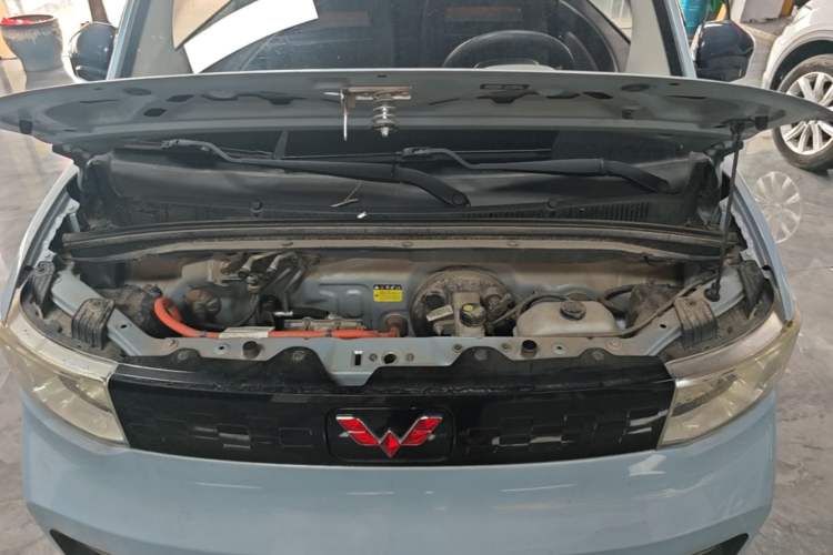 Used Wuling Hongguang MINIEV 2020 Easy Version Lithium-Ion Battery Engine Bay
