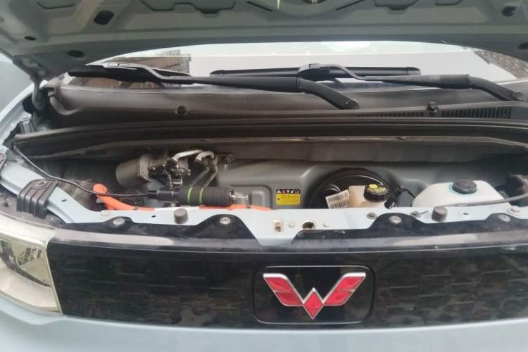 Used Wuling Hongguang MINIEV 2020 Freedom Version Lithium Iron Phosphate Engine Bay