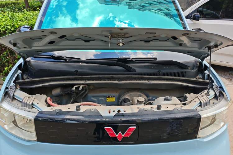 Used Wuling Hongguang MINIEV 2020 Zizai Version Lithium-NMC Engine Bay