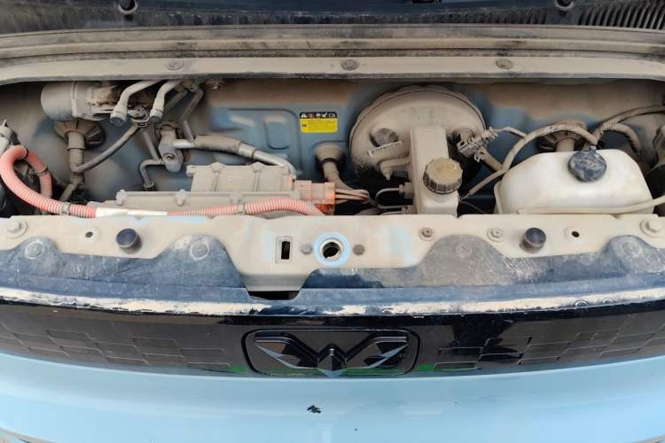 Used Wuling Hongguang MINIEV 2020 Enjoyment Model Lithium Iron Phosphate Engine Bay